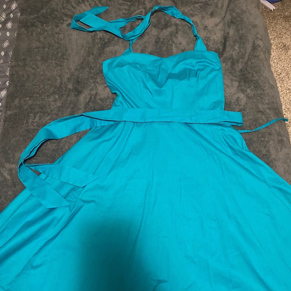 BRAND NEW Sweetheart Neckline Dress